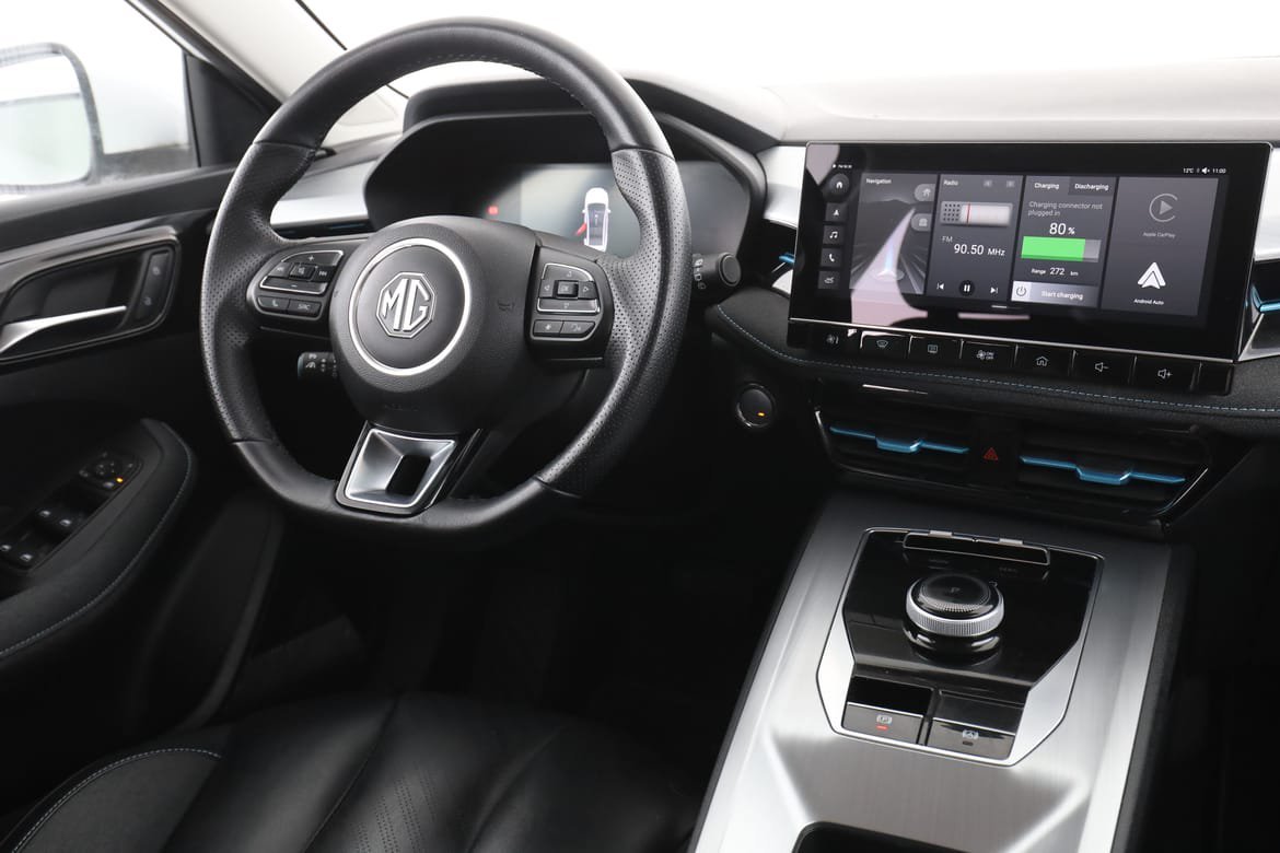 Vehicle Image 14
