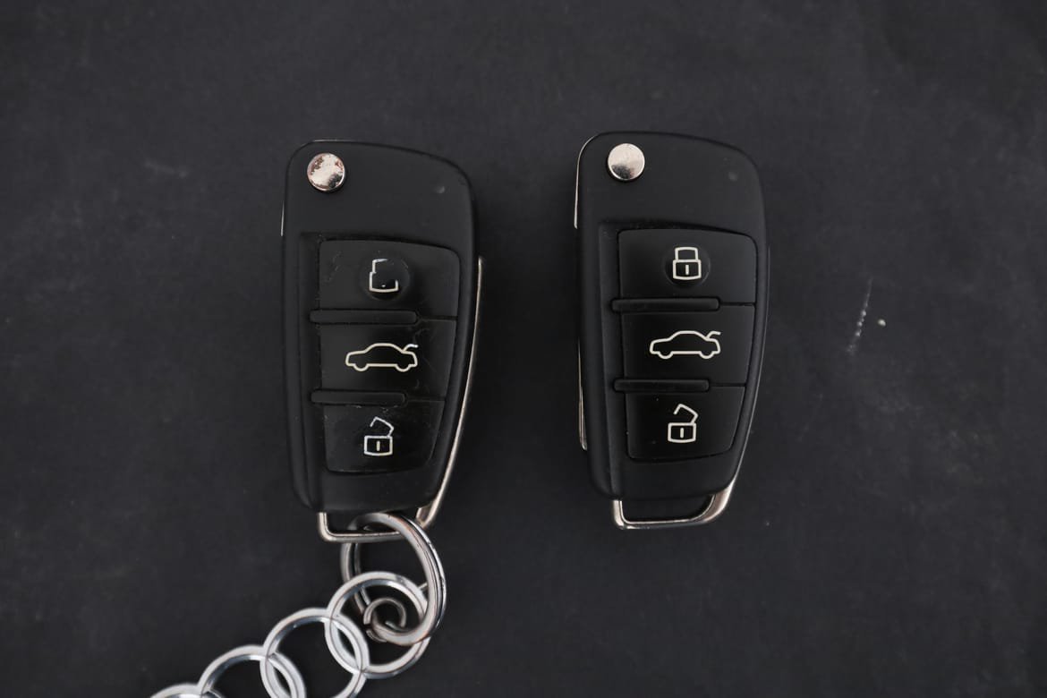 Vehicle Image 32