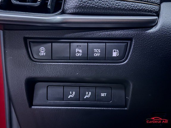 Vehicle Image 32