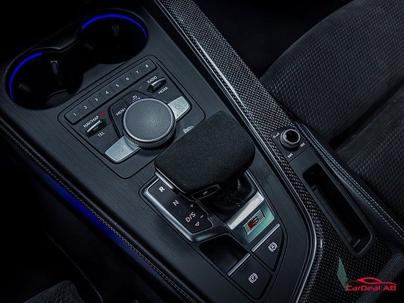 Vehicle Image 33