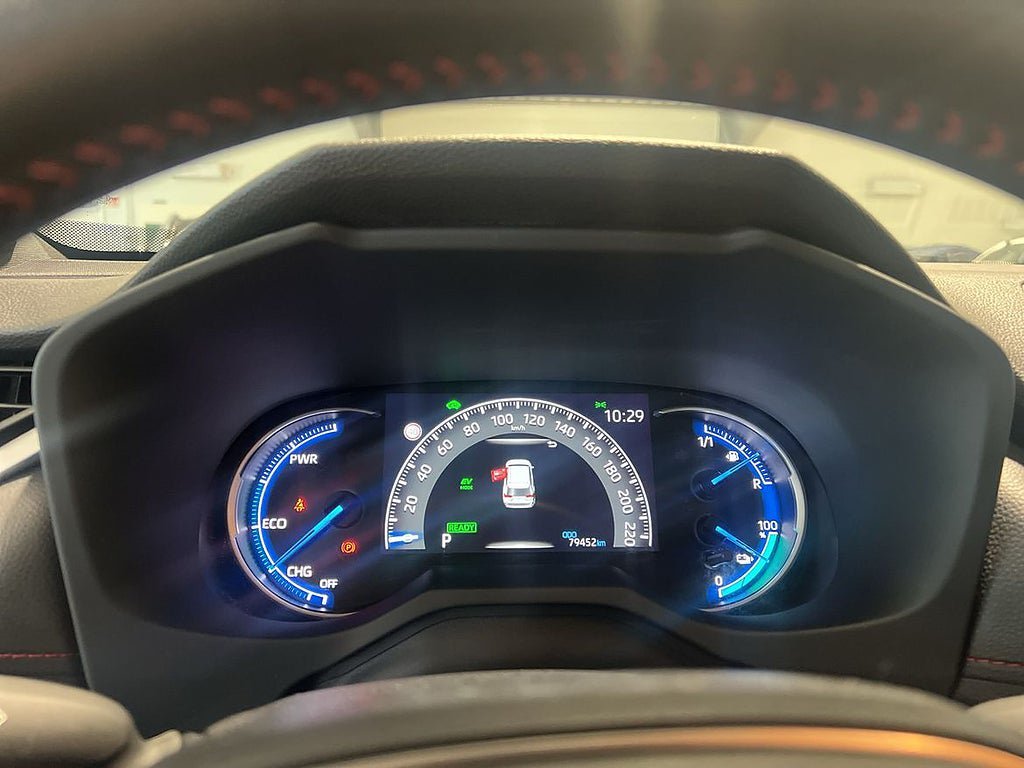 Vehicle Image 14