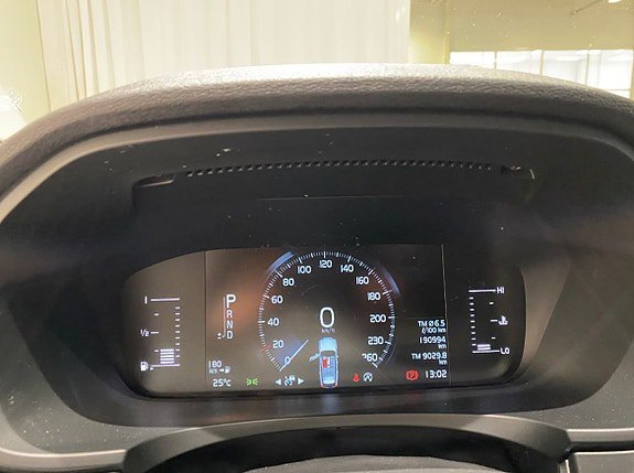 Vehicle Image 23