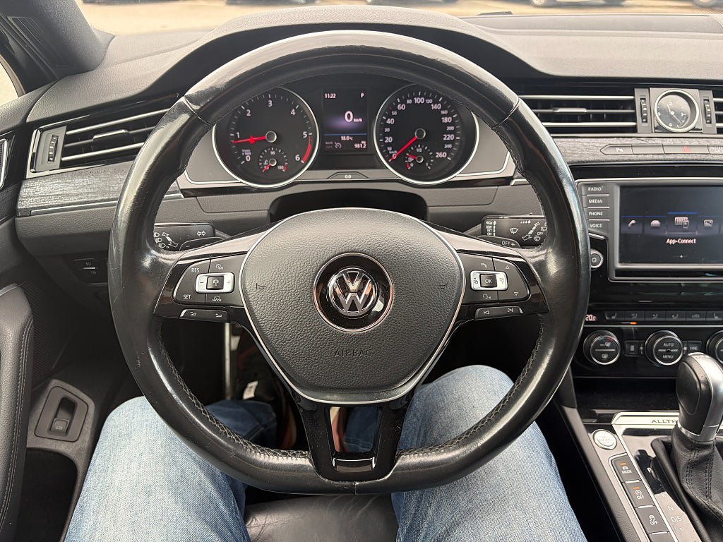 Vehicle Image 17