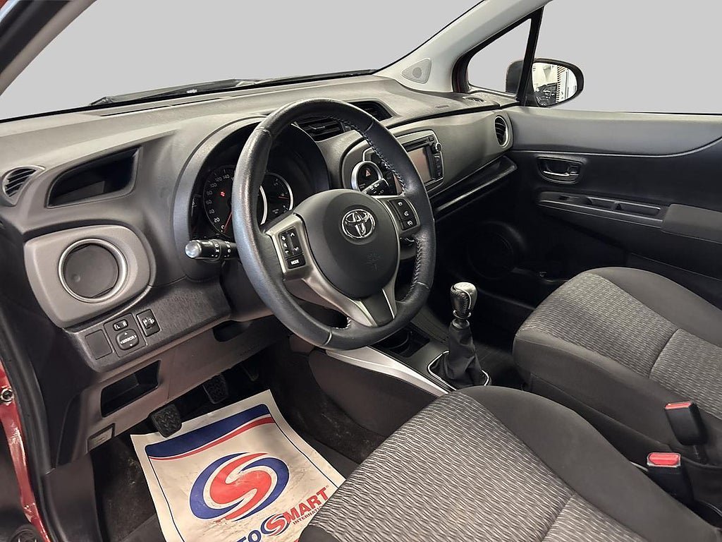 Vehicle Image 13