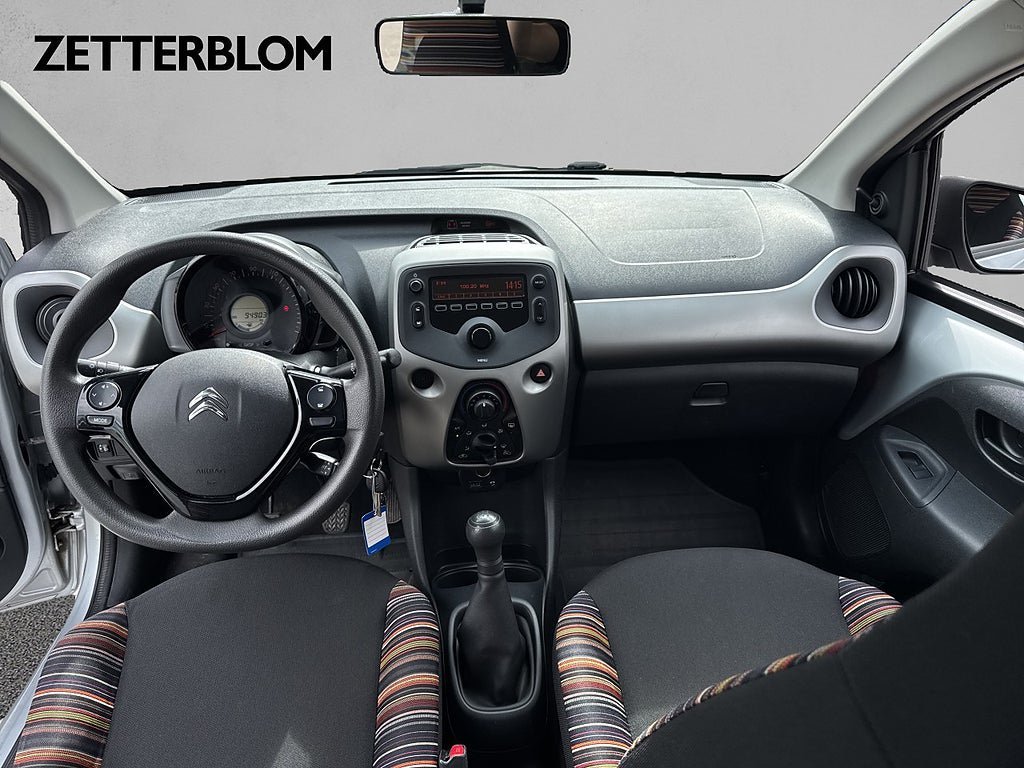 Vehicle Image 10