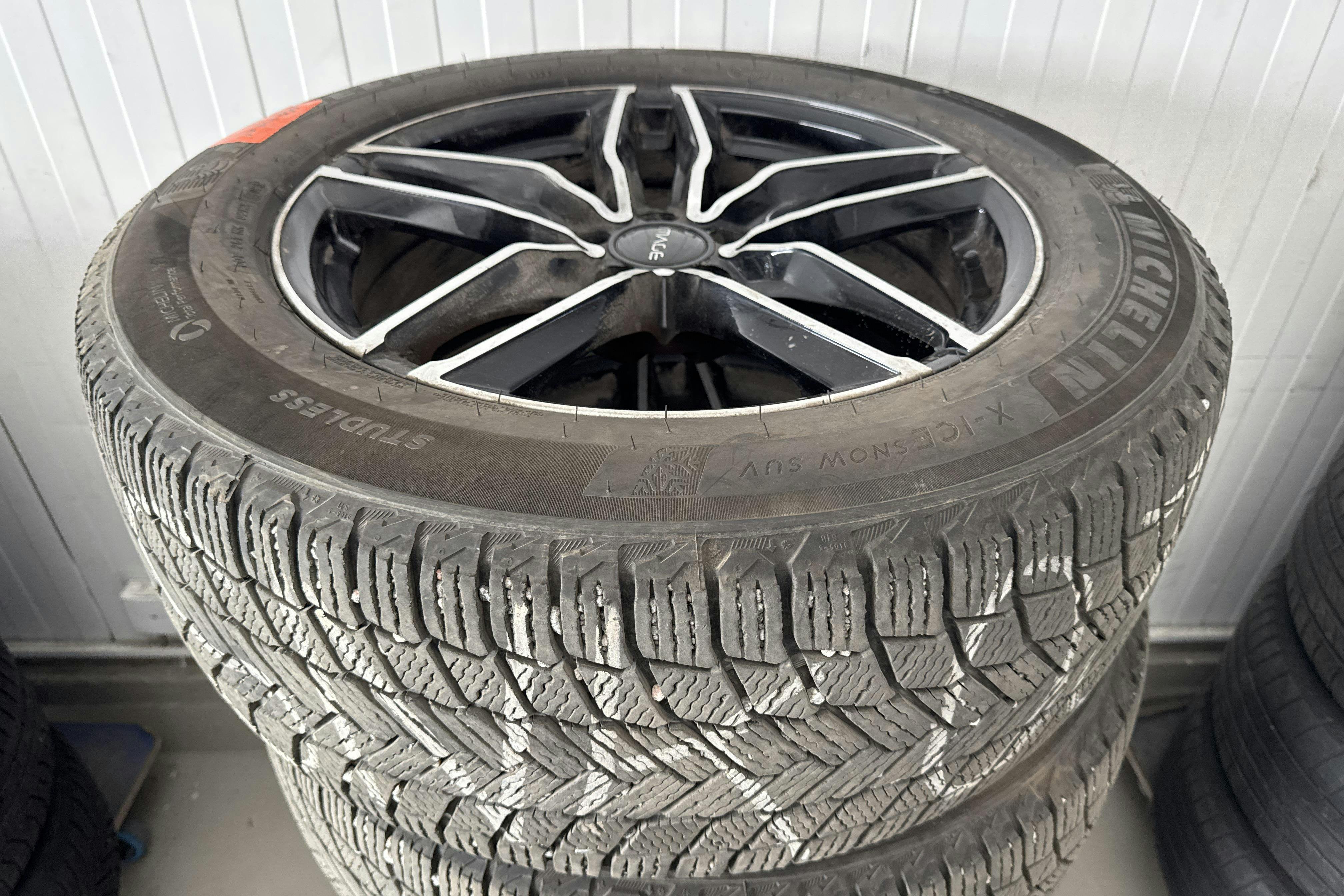 Vehicle Image 20