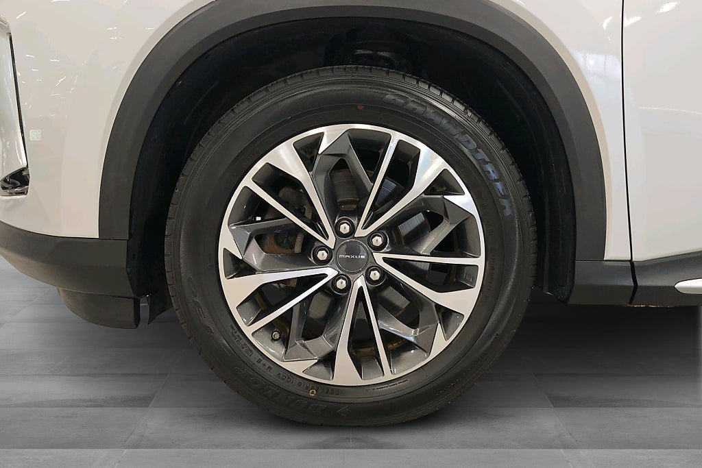 Vehicle Image 10