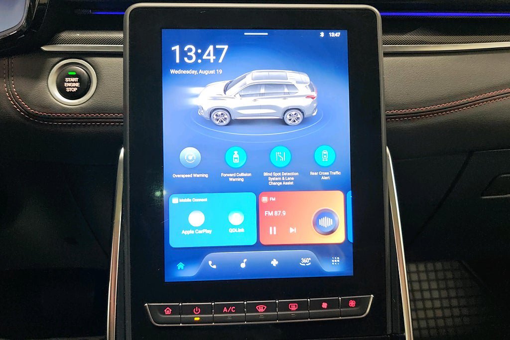 Vehicle Image 13