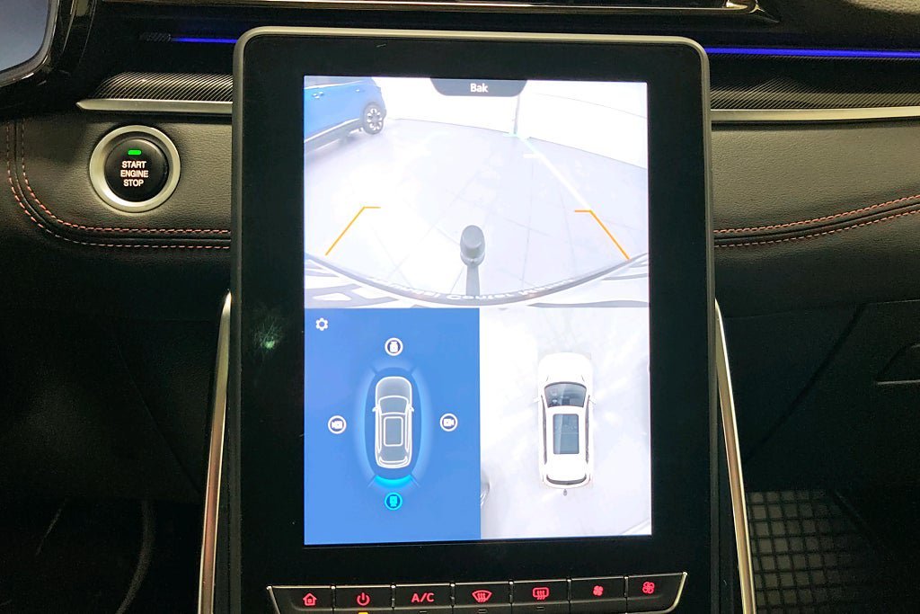 Vehicle Image 14