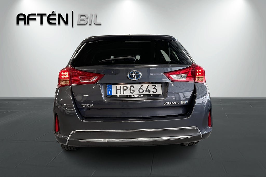 Vehicle Image 9