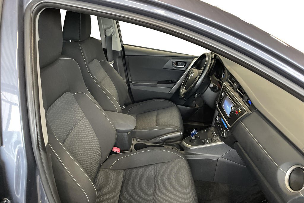 Vehicle Image 14