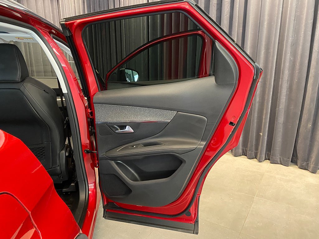 Vehicle Image 40