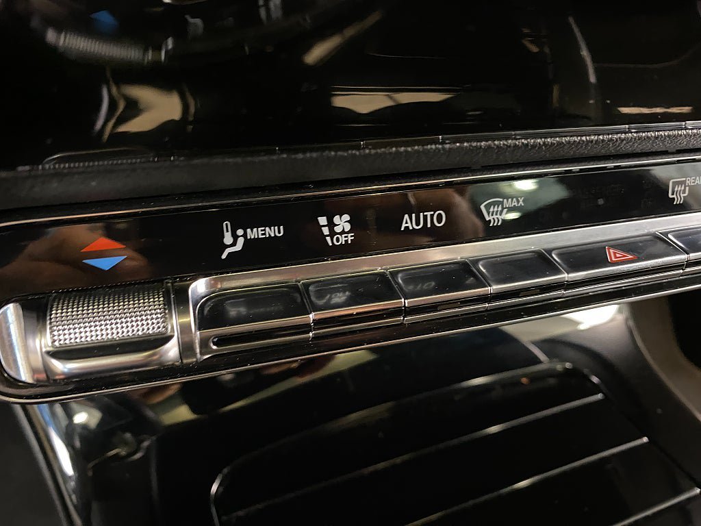 Vehicle Image 60