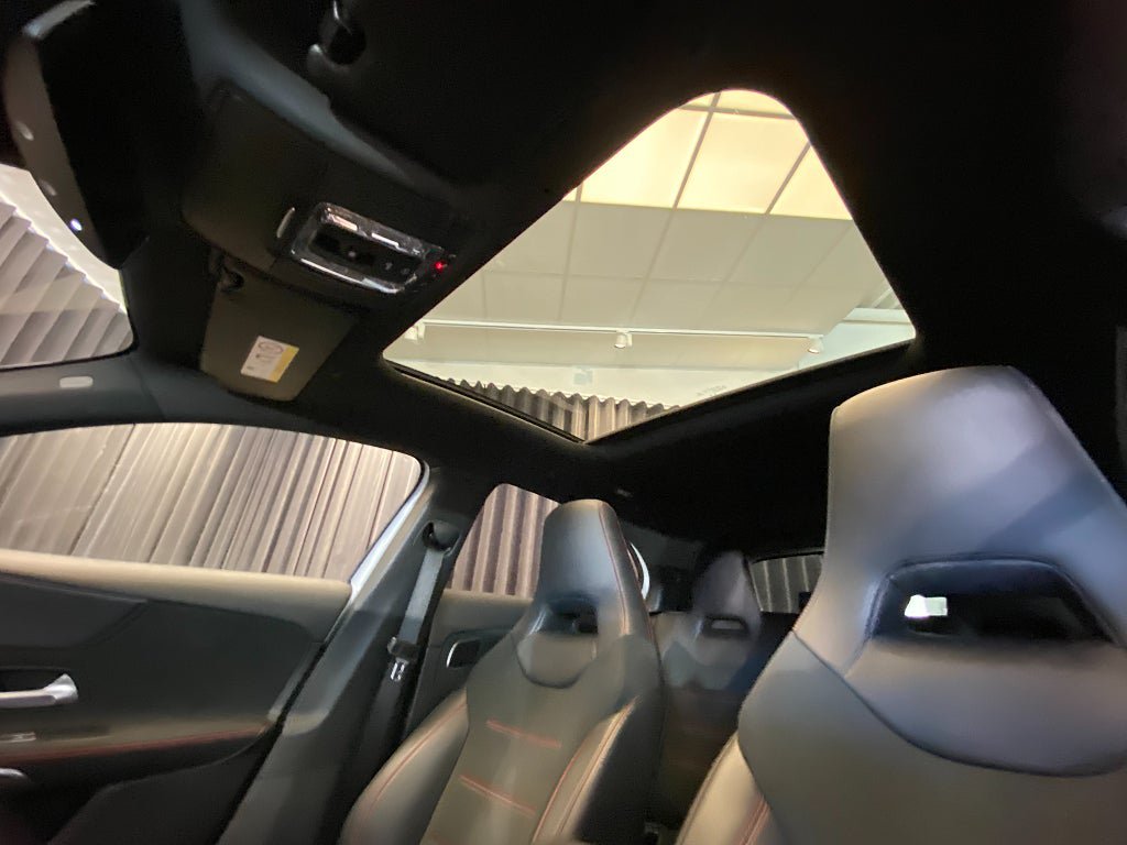 Vehicle Image 73