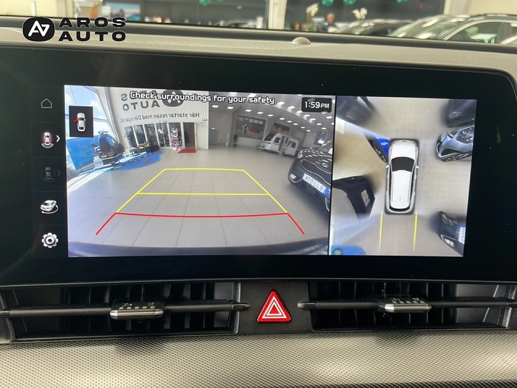 Vehicle Image 13