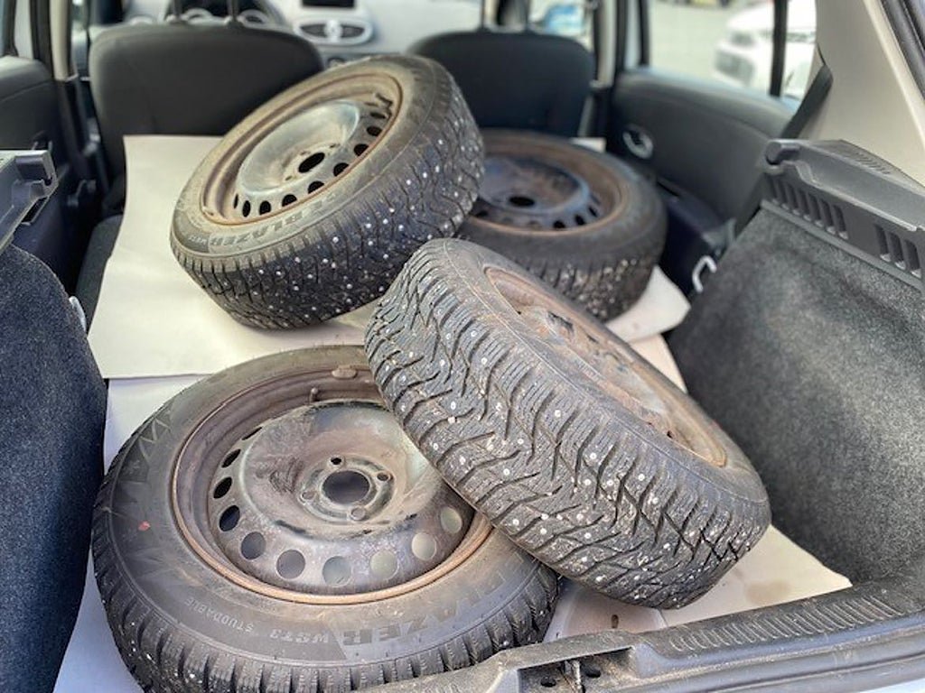 Vehicle Image 6