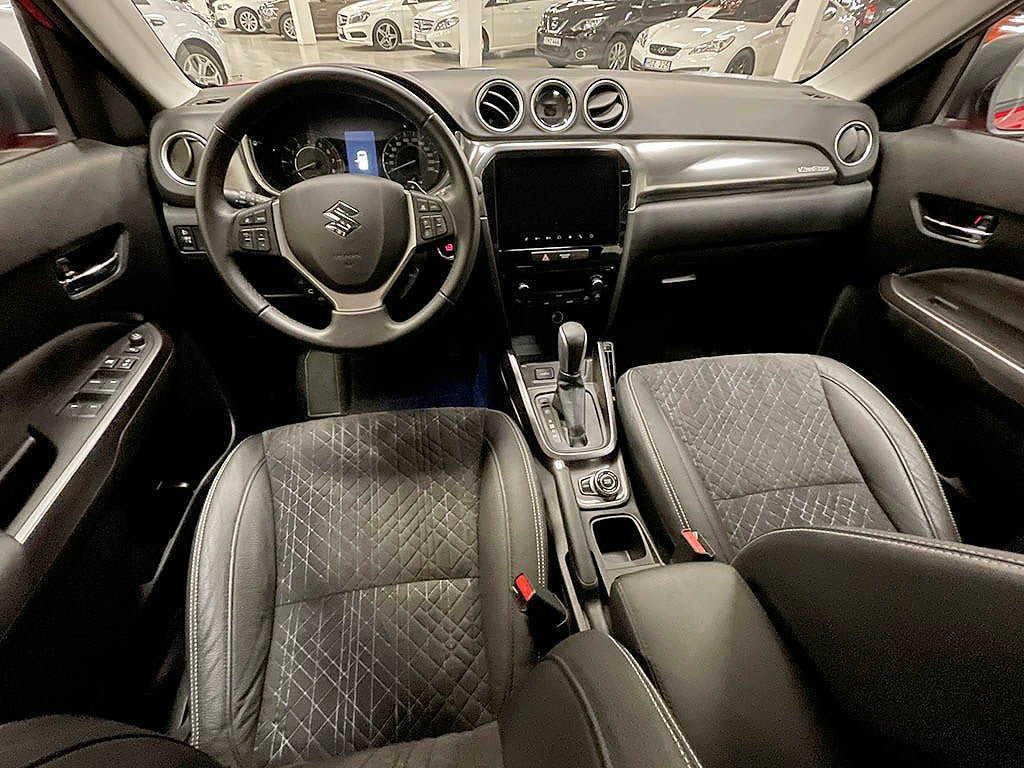 Vehicle Image 5