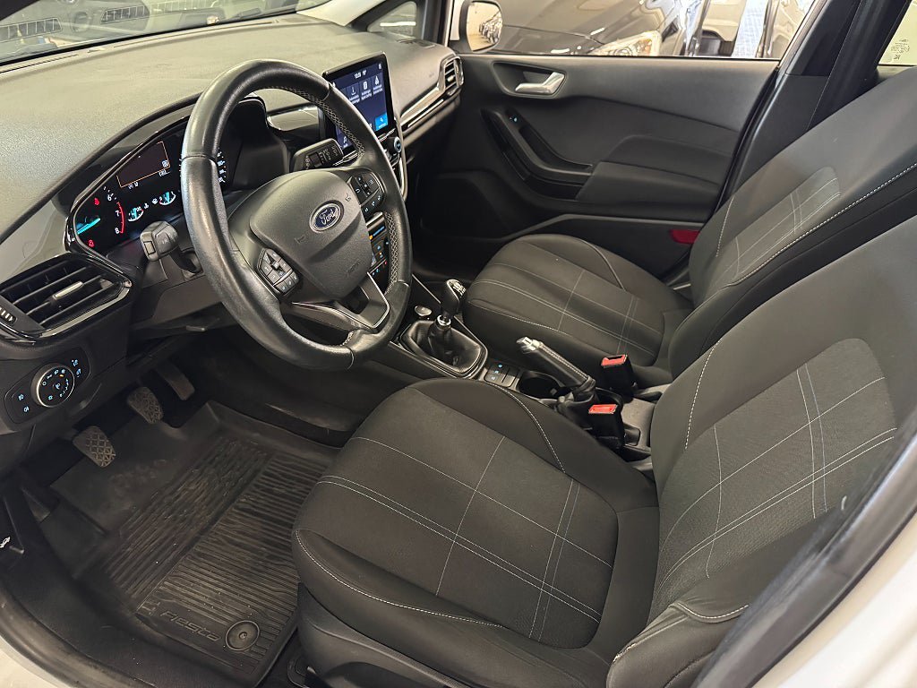 Vehicle Image 18