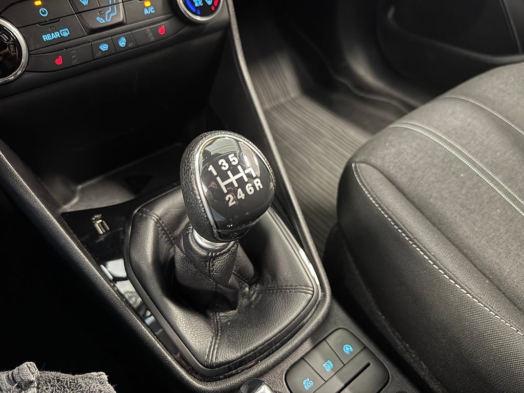 Vehicle Image 20