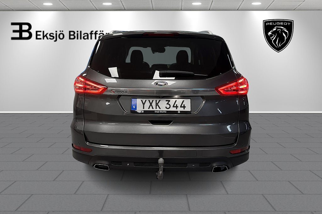 Vehicle Image 6