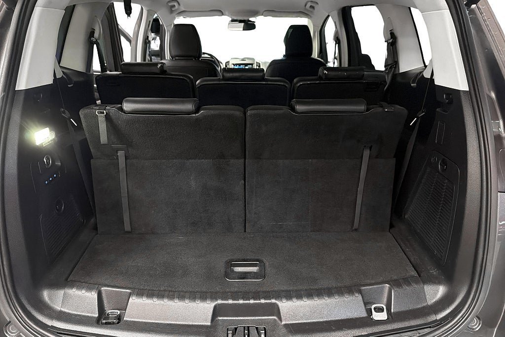 Vehicle Image 15