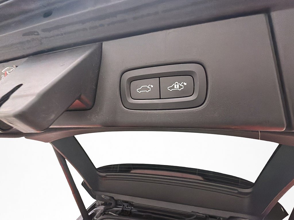 Vehicle Image 28