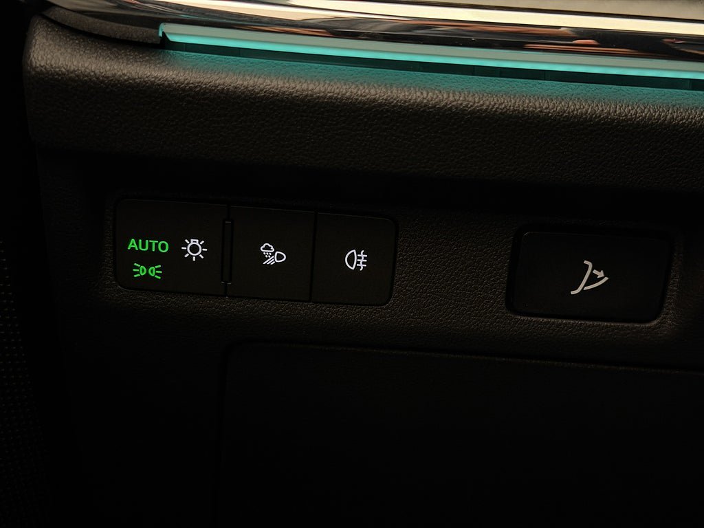 Vehicle Image 27