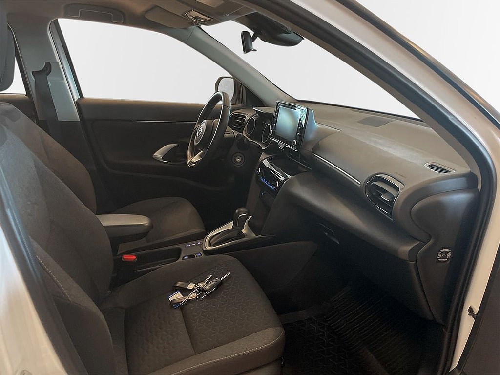 Vehicle Image 7