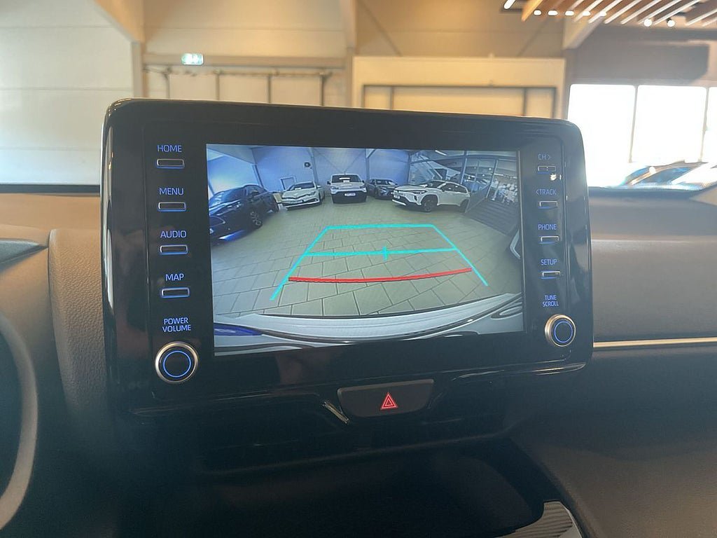Vehicle Image 15