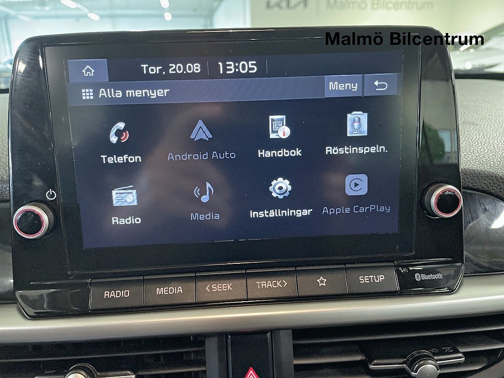 Vehicle Image 16