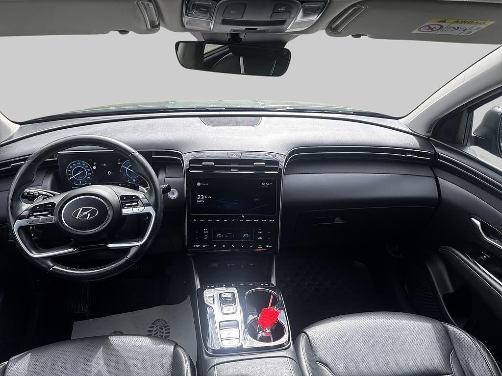Vehicle Image 8