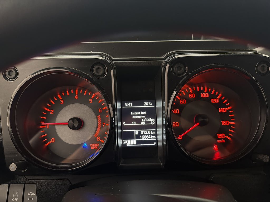 Vehicle Image 17
