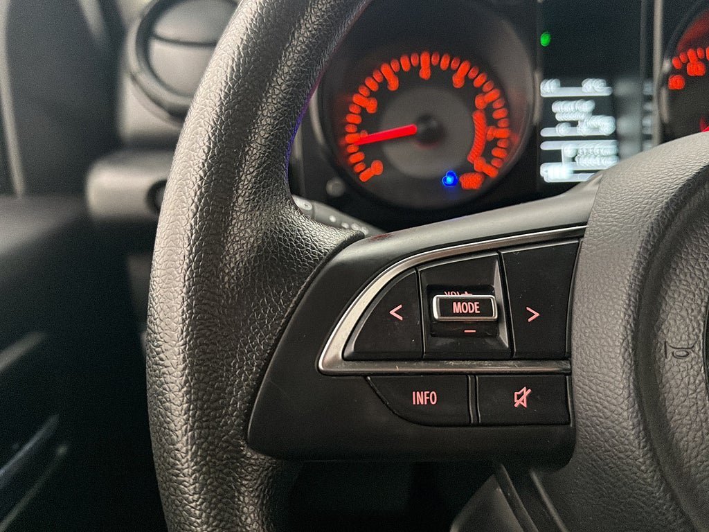 Vehicle Image 21