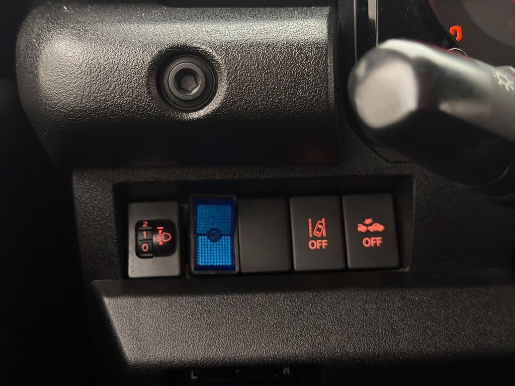 Vehicle Image 24