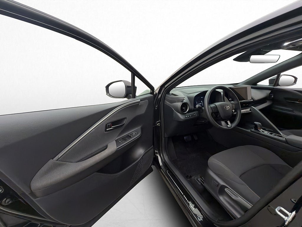 Vehicle Image 11