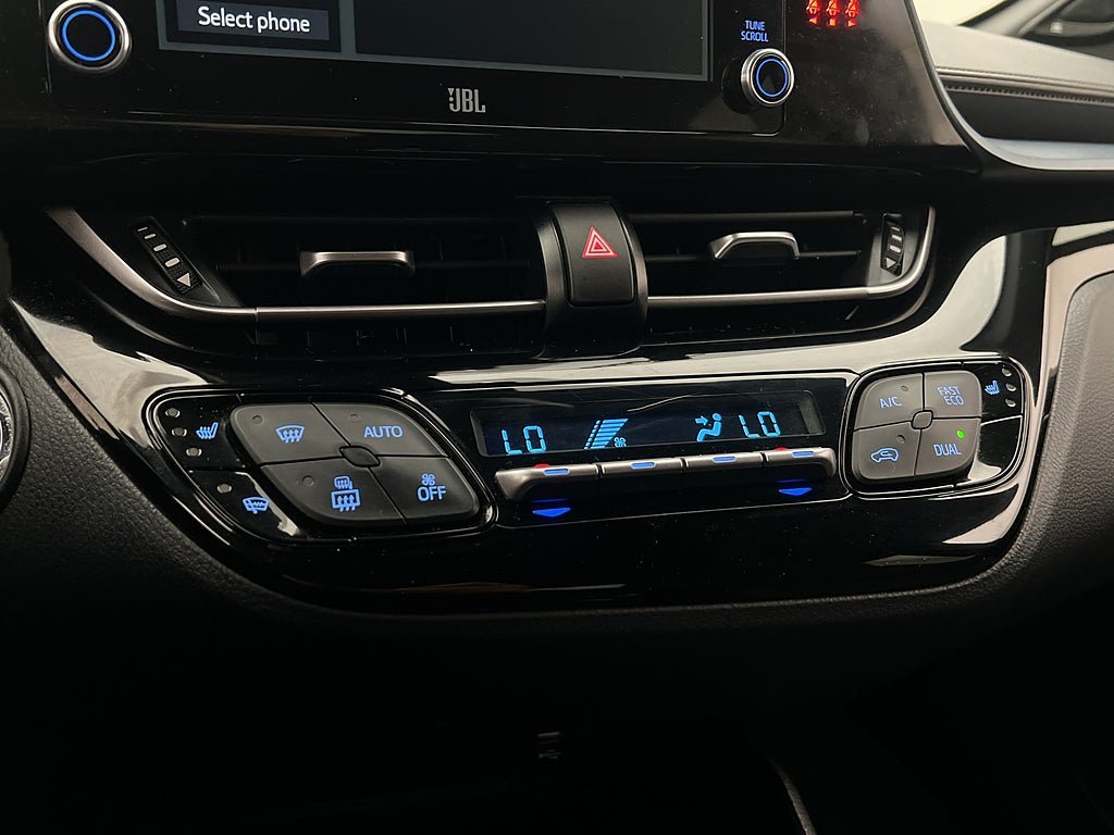 Vehicle Image 23