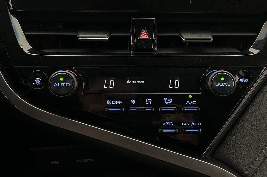 Vehicle Image 23