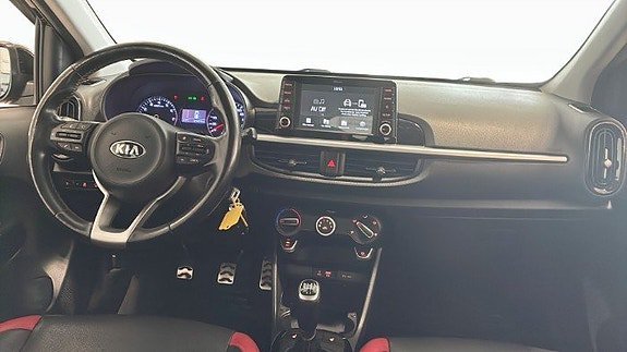 Vehicle Image 10