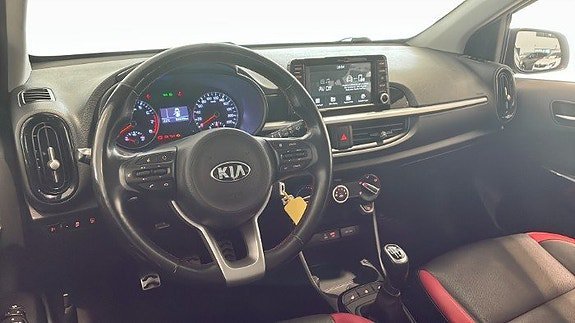 Vehicle Image 11