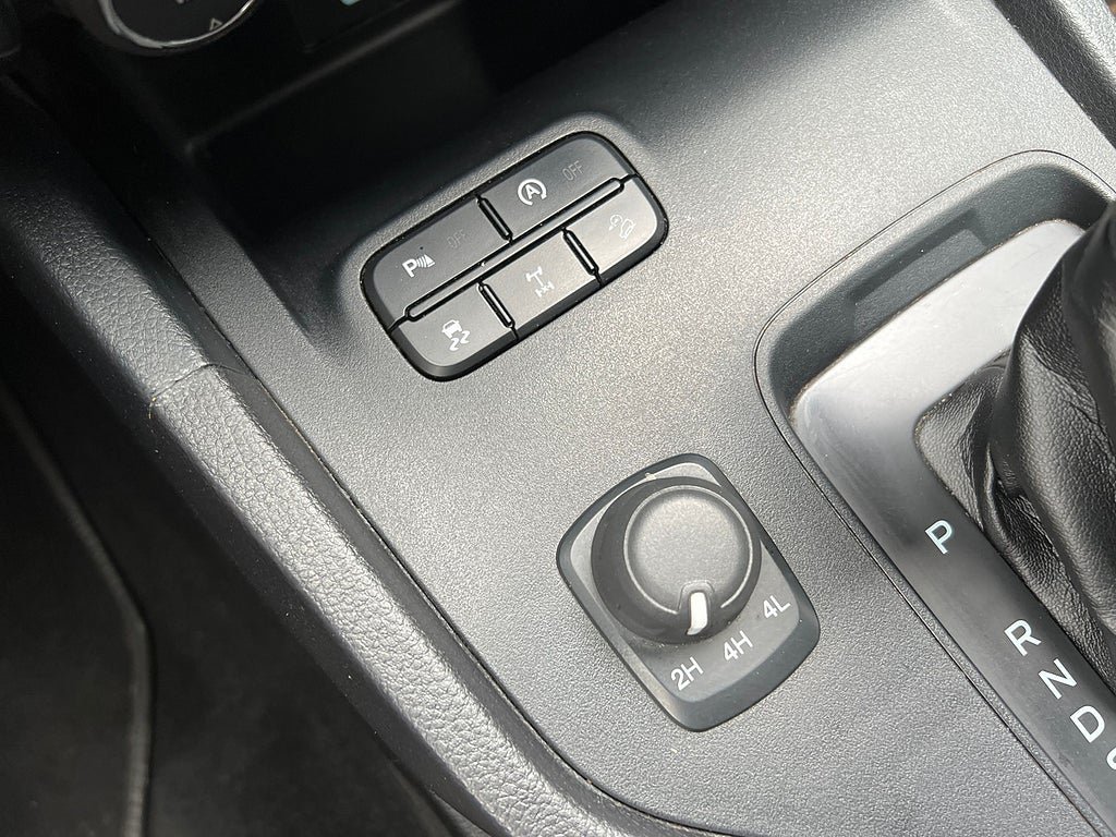 Vehicle Image 18