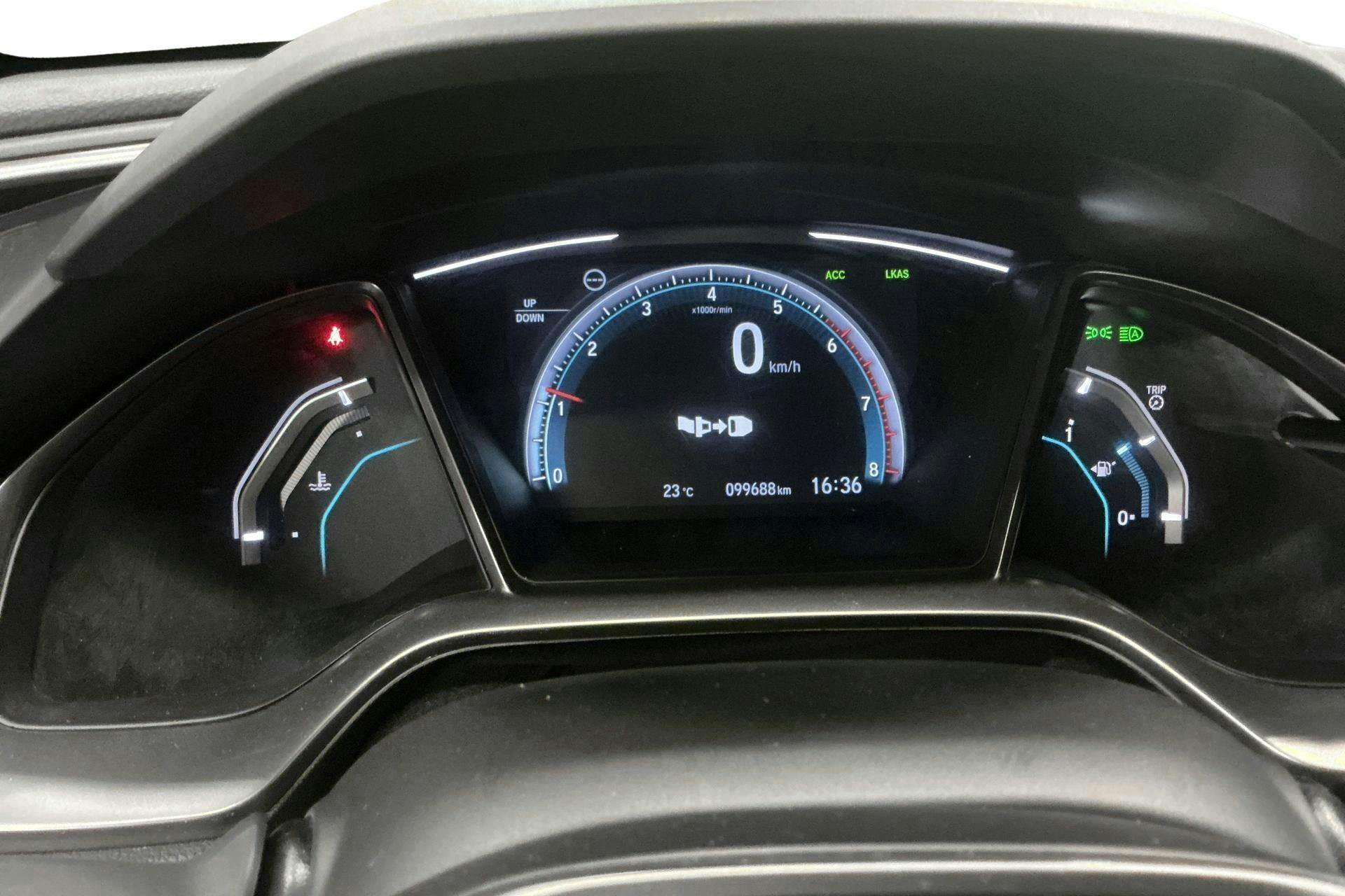 Vehicle Image 10