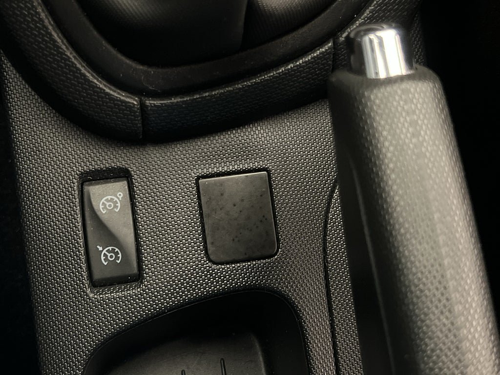 Vehicle Image 24