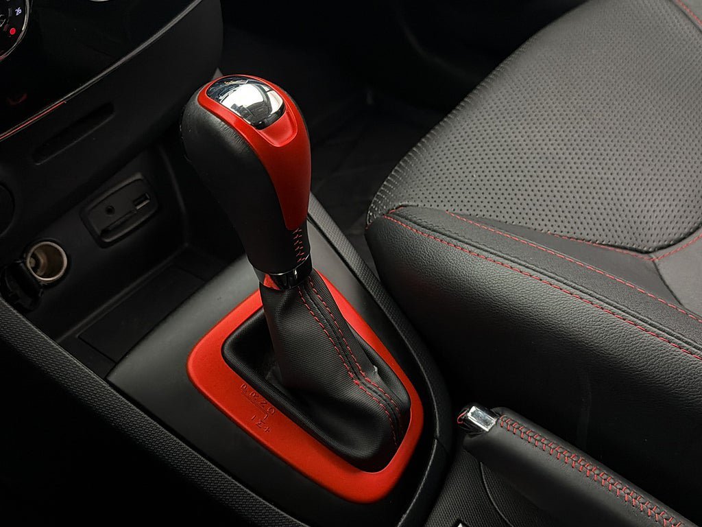 Vehicle Image 23