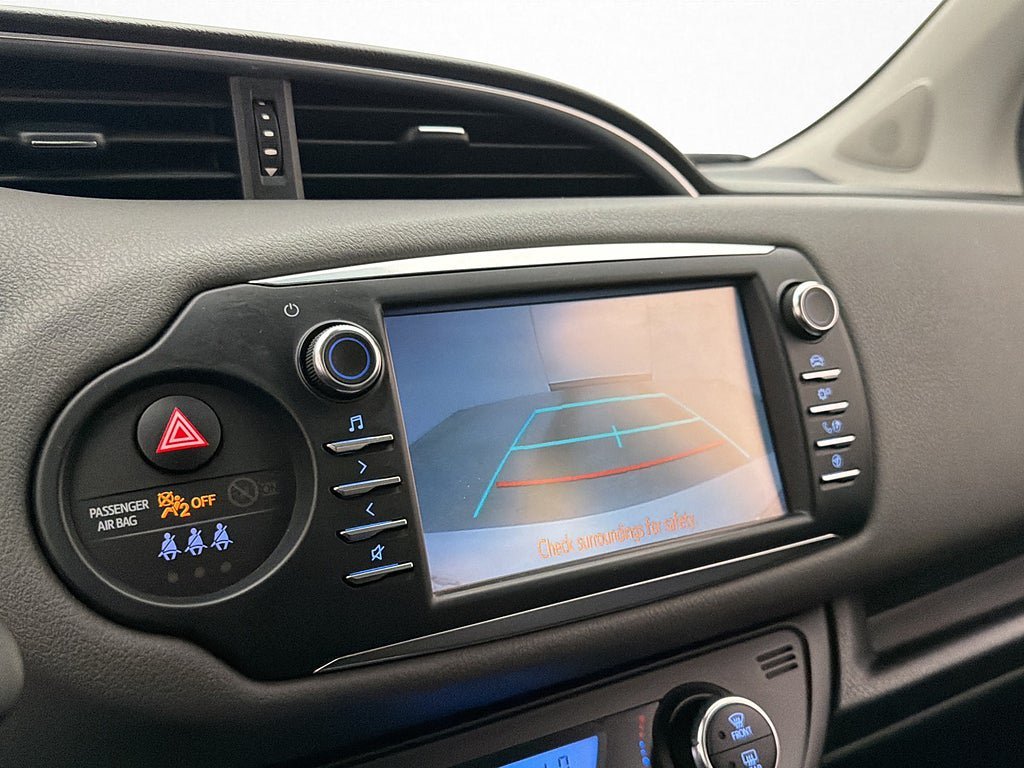 Vehicle Image 17
