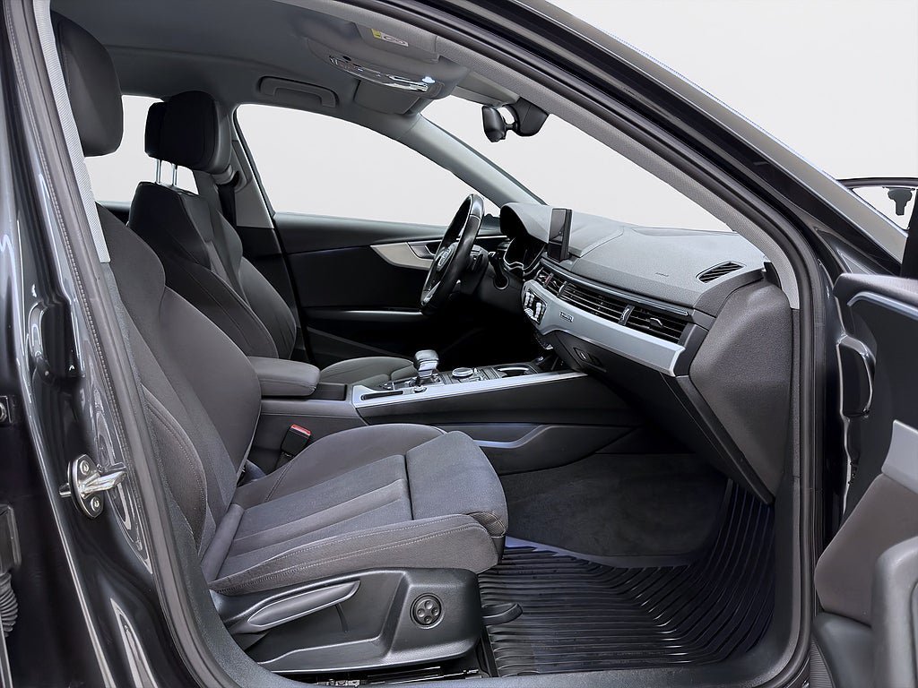 Vehicle Image 19