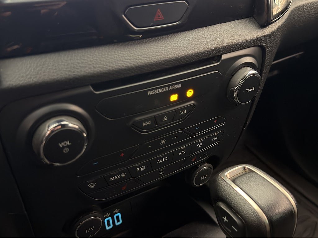 Vehicle Image 27