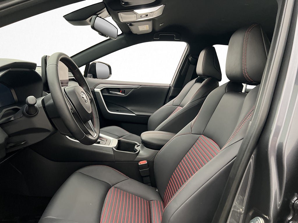 Vehicle Image 14