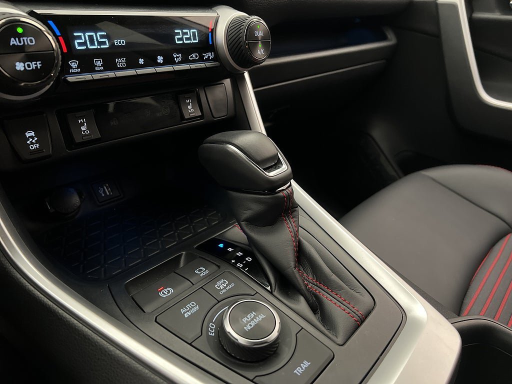 Vehicle Image 22