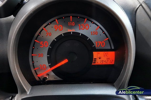Vehicle Image 8
