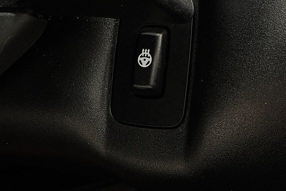Vehicle Image 29